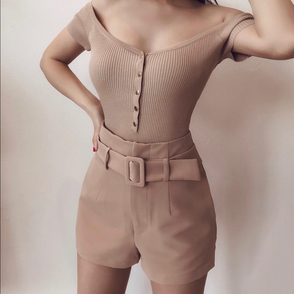 Tan/ Camel shorts high waisted